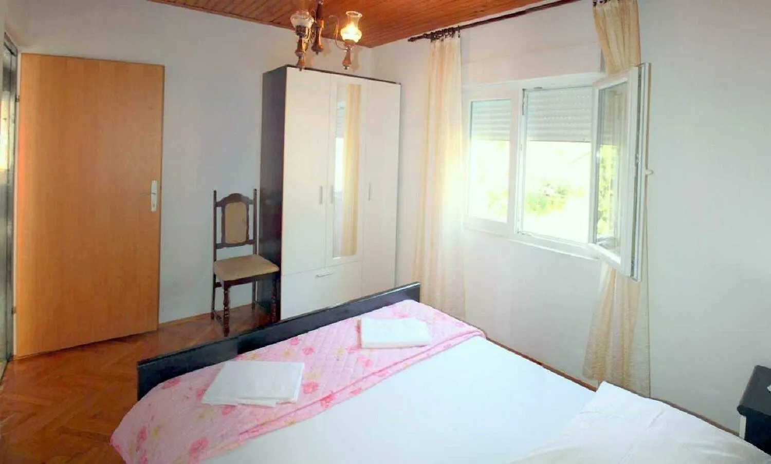 Apartments Stjepan - 10M From Beach Pag Town Hırvatistan