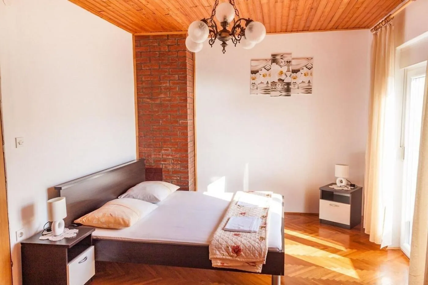 Apartments Stjepan - 10M From Beach Pag Town Hırvatistan